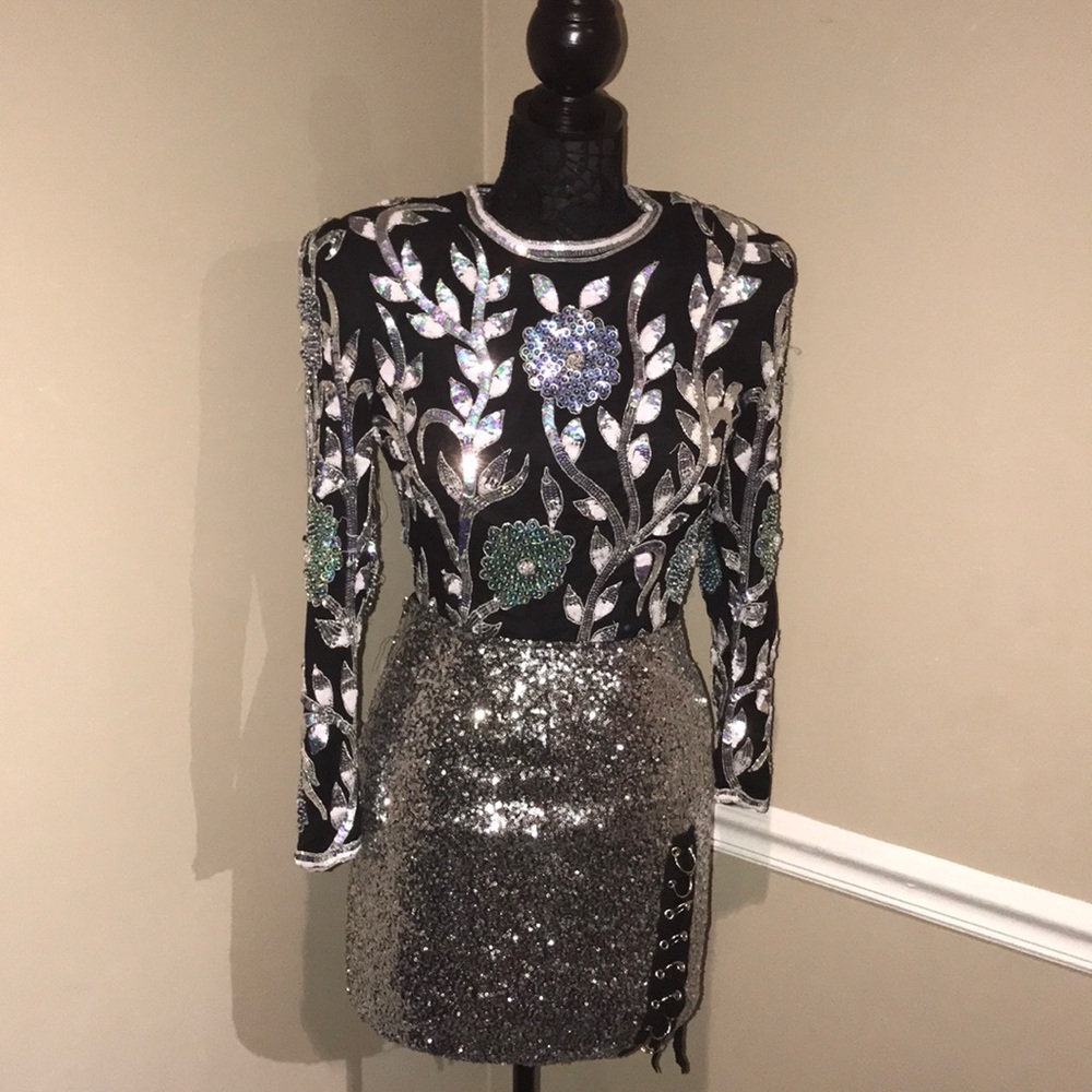 Silver sequin skirt with thigh detail